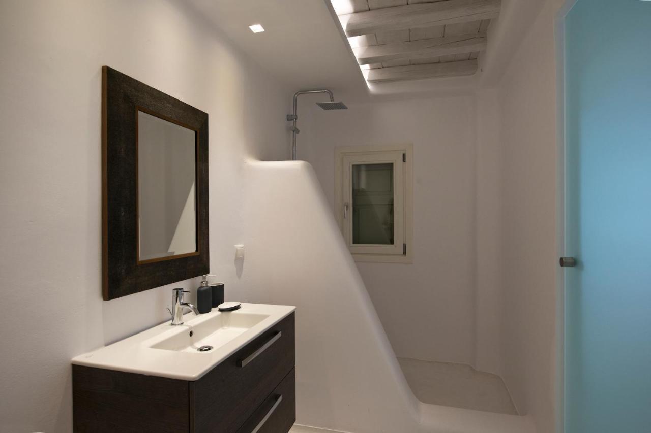 Diles Villas & Suites Mykonos Tourlos Extérieur photo